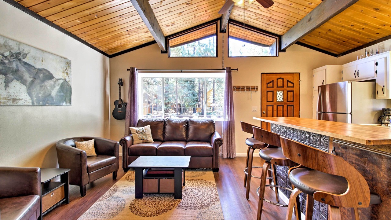 Photo of Livingroom in Big Bear City