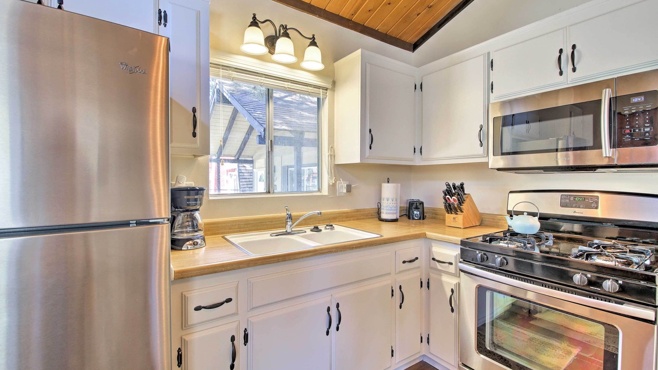 Photo of Kitchen in Big Bear City