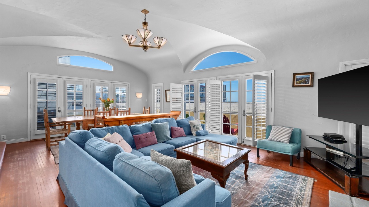 Photo of Livingroom in Hermosa Beach