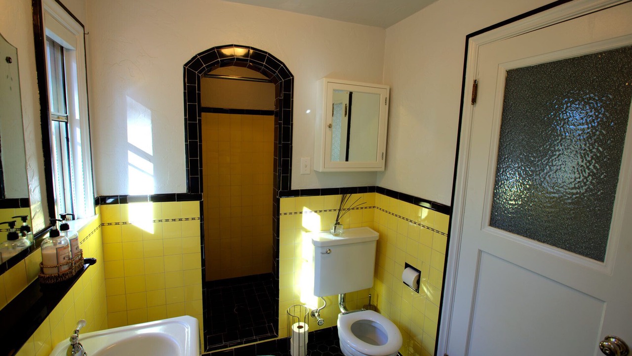 Photo of Bathroom in Mariposa
