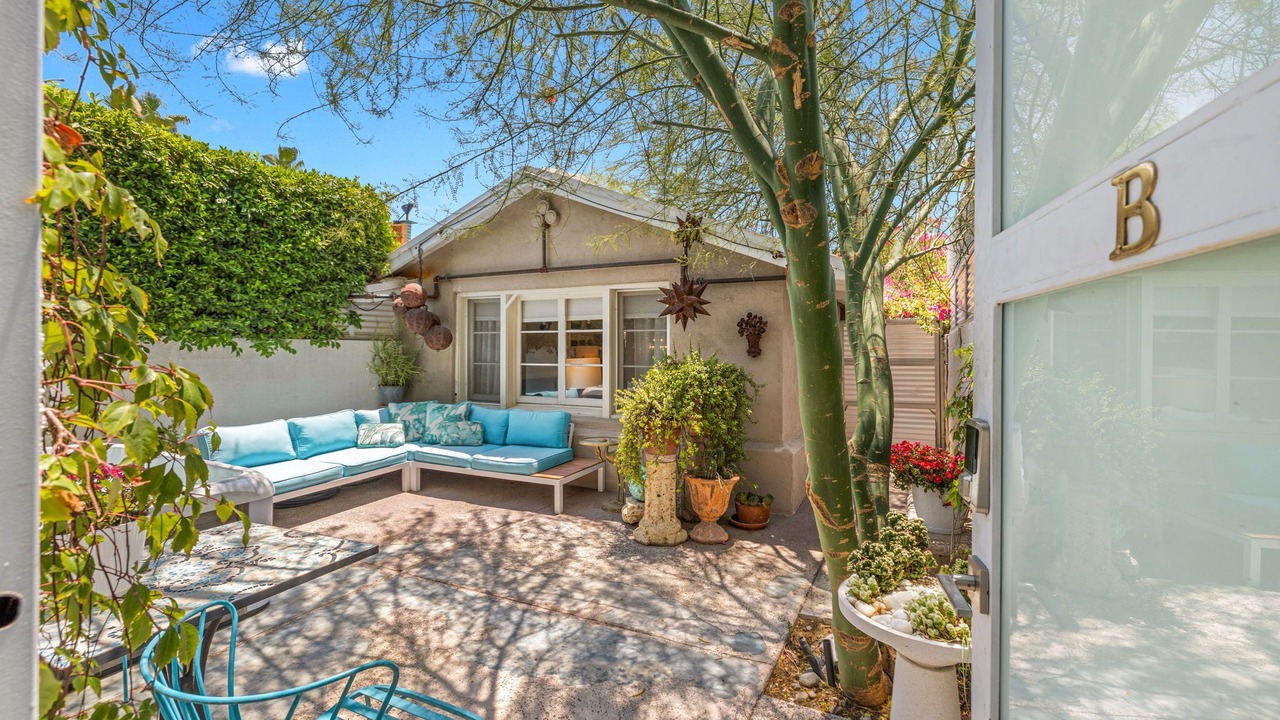 Photo of Patio Balcony in Tahquitz River Estates