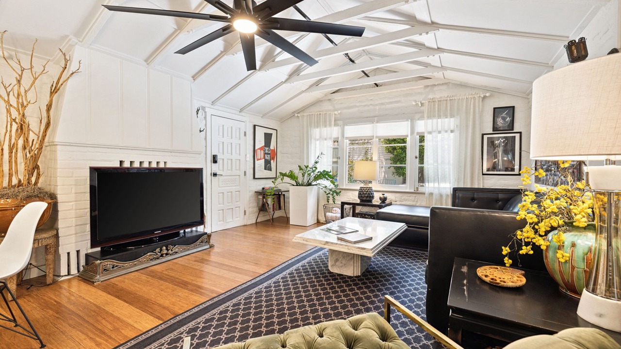 Photo of Livingroom in Tahquitz River Estates