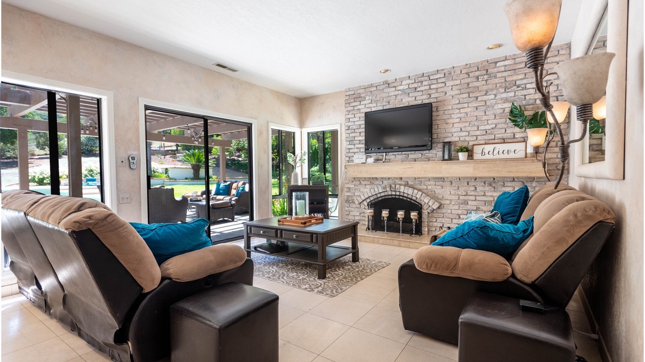 Photo of Bedroom in Thousand Oaks