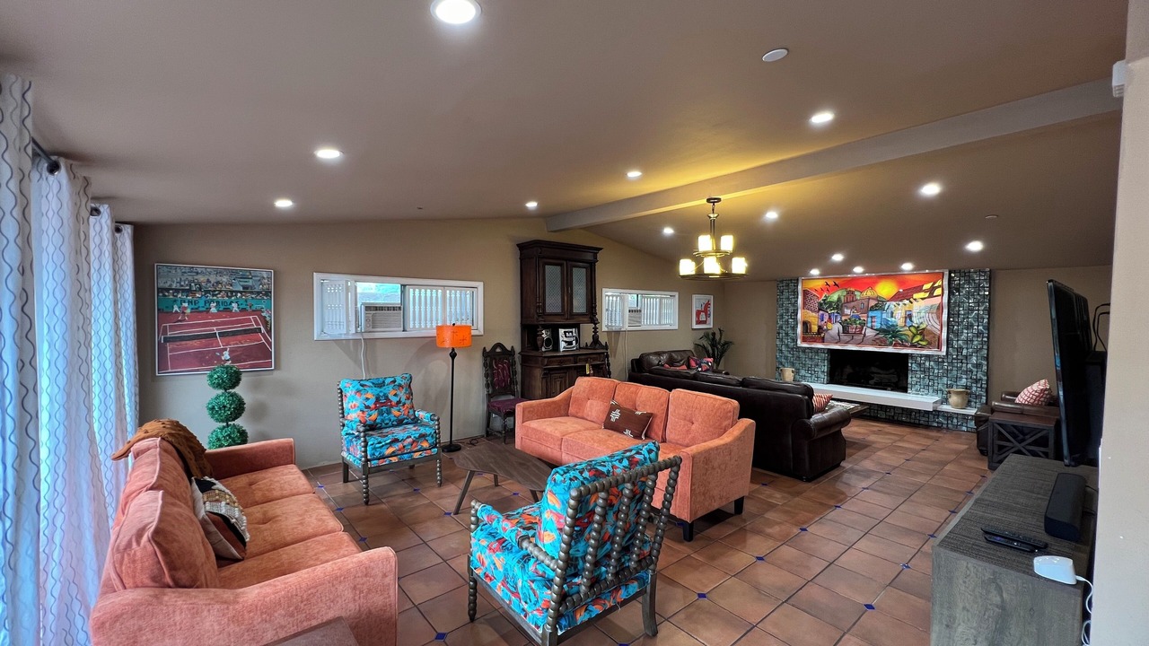 Photo of Livingroom in Hermosa Village