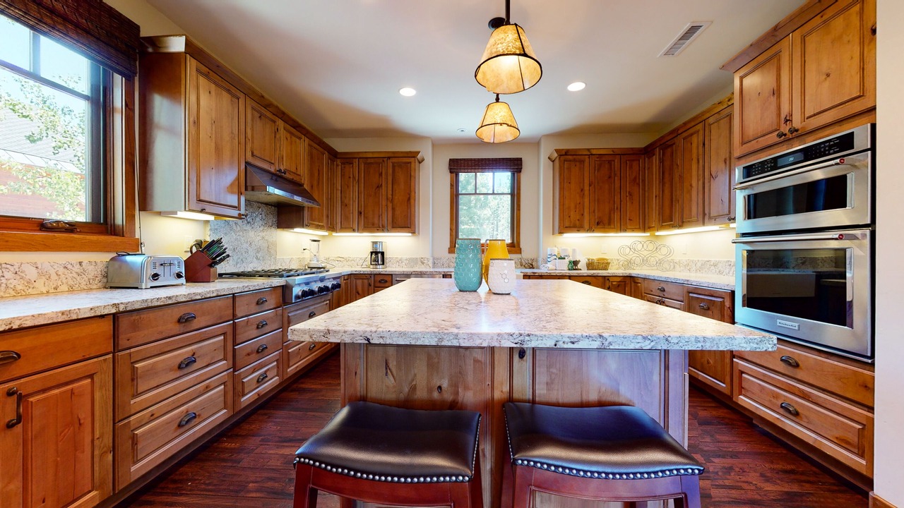 Photo of Kitchen in Mammoth Lakes