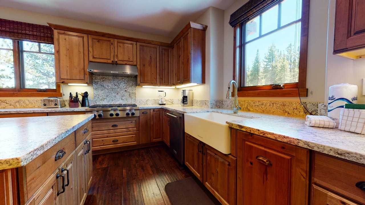 Photo of Kitchen in Mammoth Lakes
