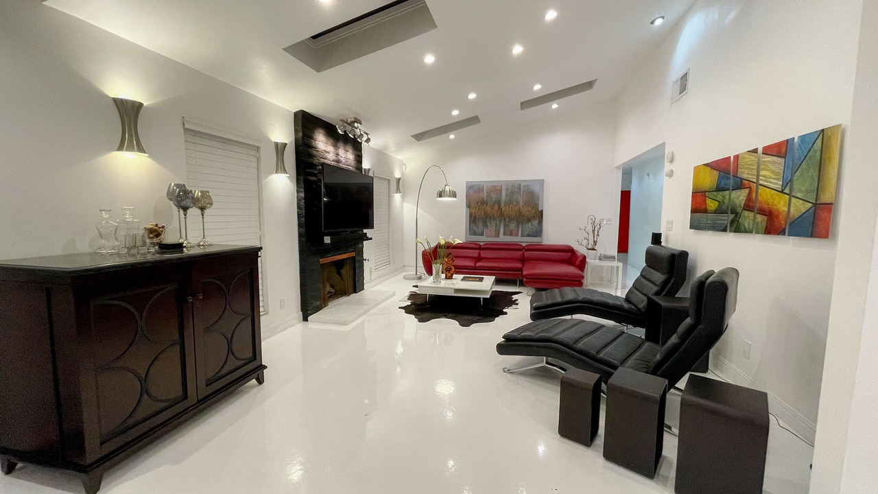 Photo of Bedroom in Magnesia Falls Cove