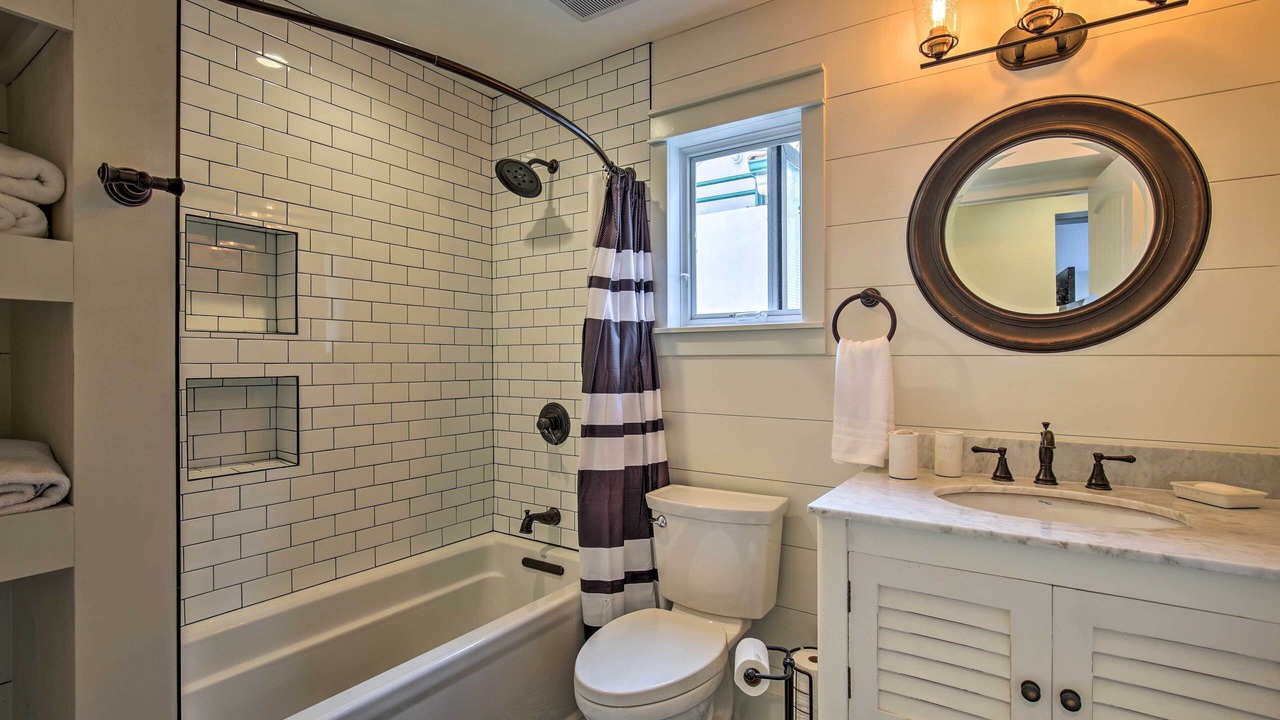 Photo of Bathroom in Mission Beach