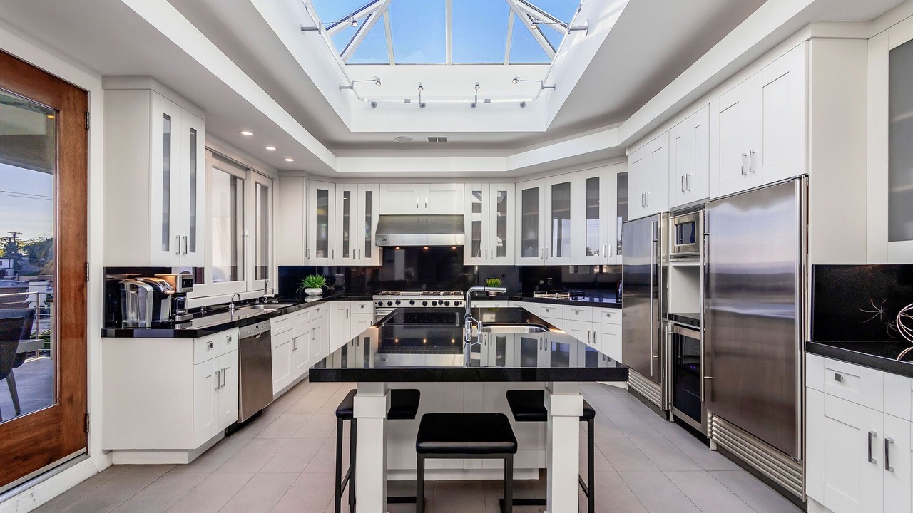 Photo of Kitchen in Hollywood Hills West