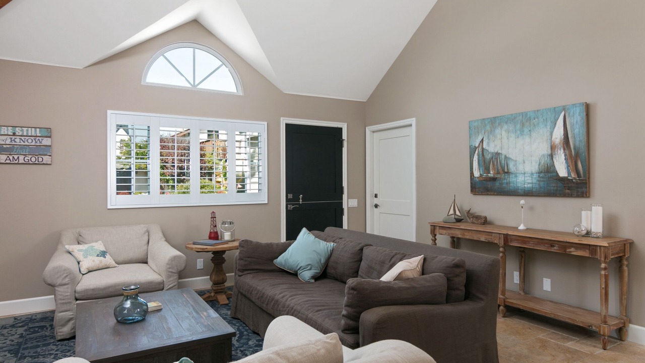 Photo of Bedroom in Pierpont Bay