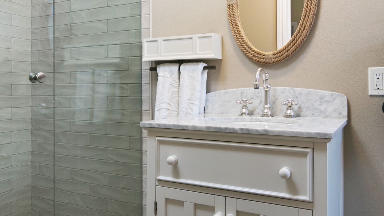 Photo of Bathroom in Pierpont Bay
