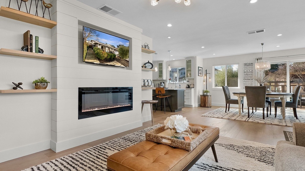 Photo of Livingroom in Healdsburg