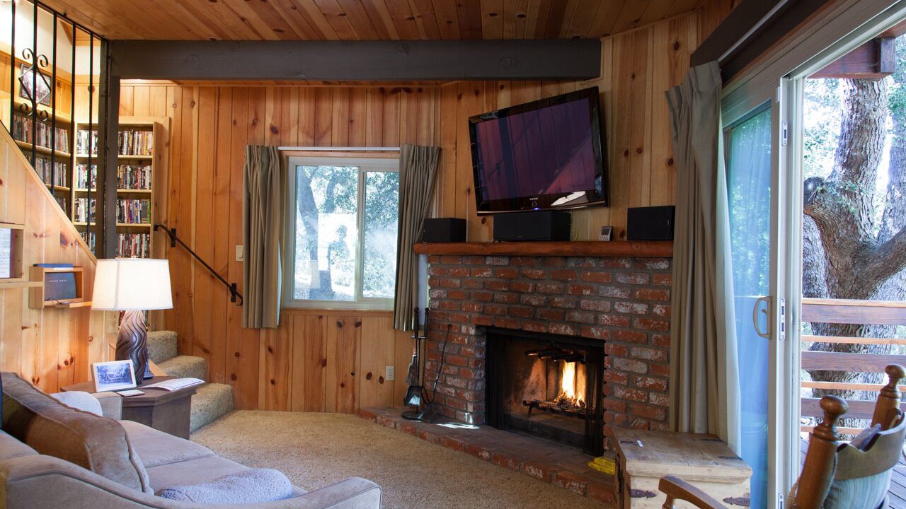 Photo of Livingroom in Pine Mountain Club