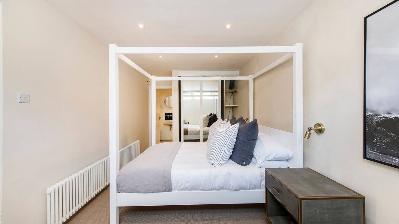 Photo of Bedroom in Battersea