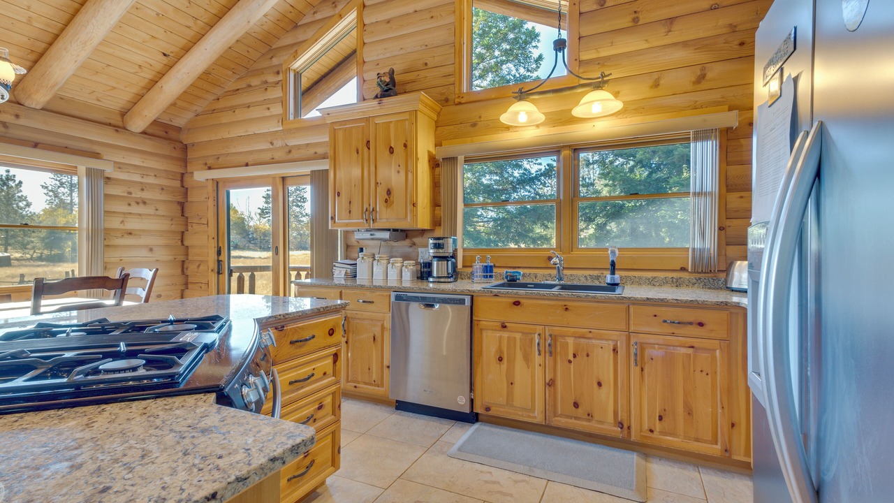 Photo of Kitchen in Mariposa