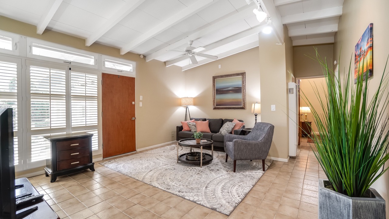 Photo of Livingroom in South Redondo