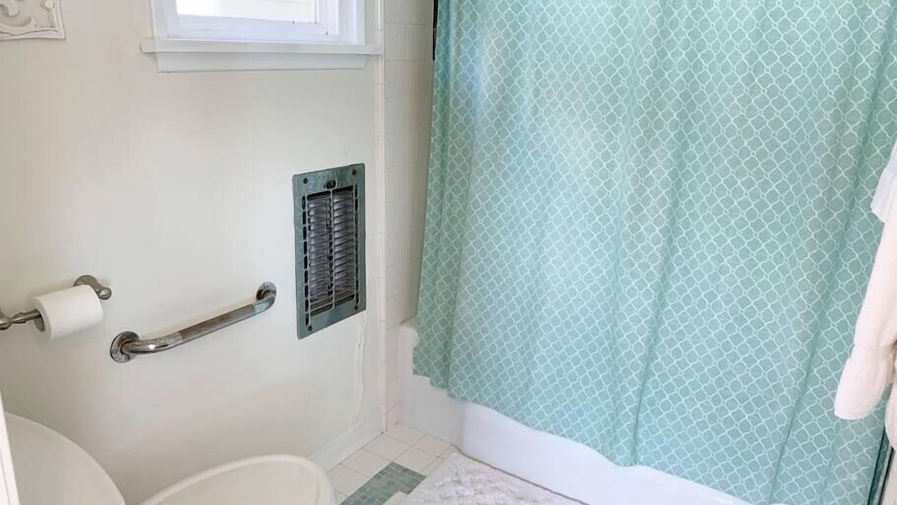 Photo of Bathroom in Sunset Beach