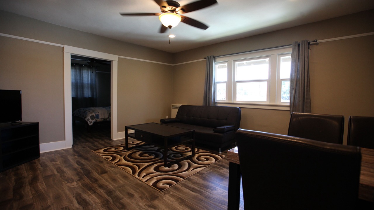 Photo of Livingroom in Southeast Anaheim