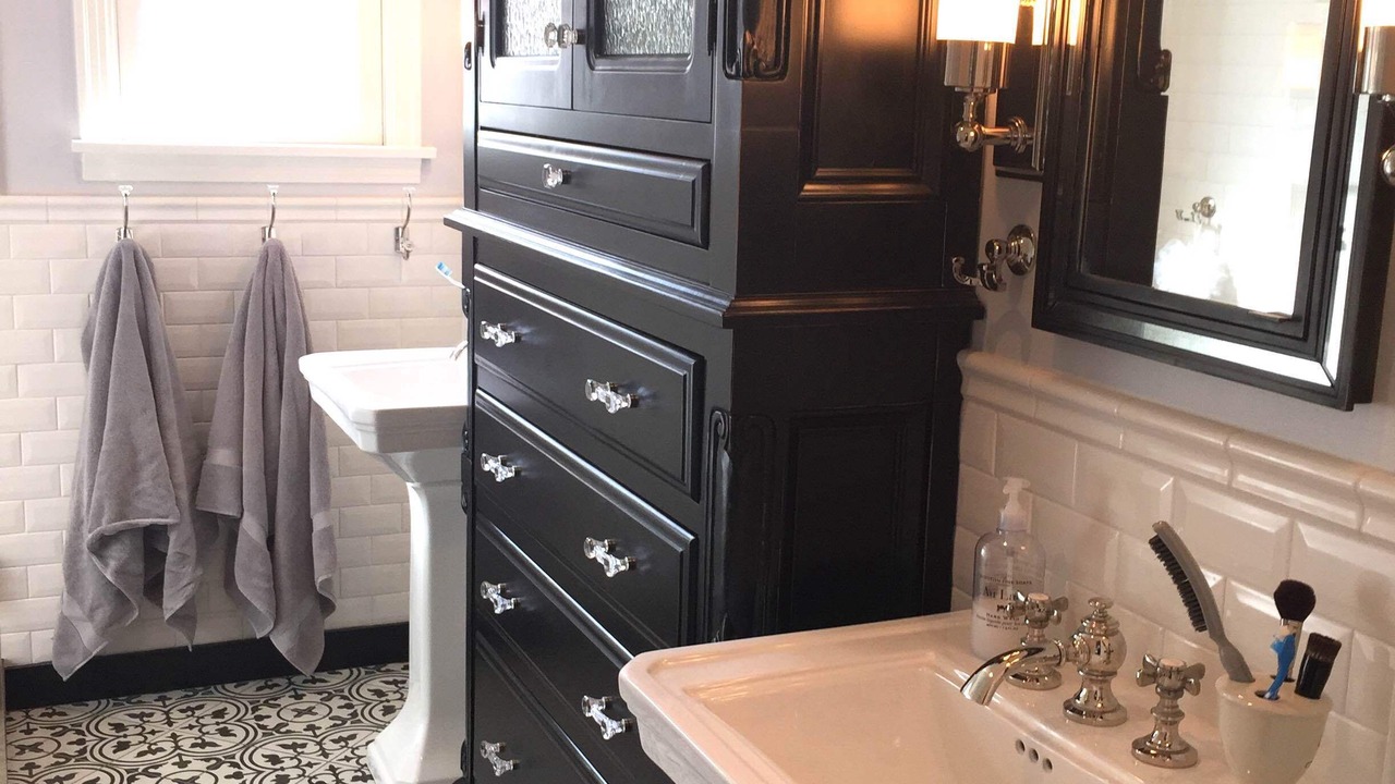 Photo of Bathroom in Altadena