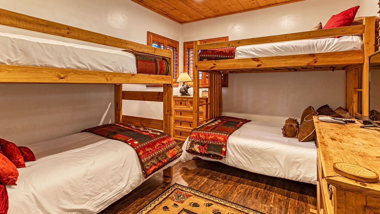 Photo of Bedroom in Peter Pan