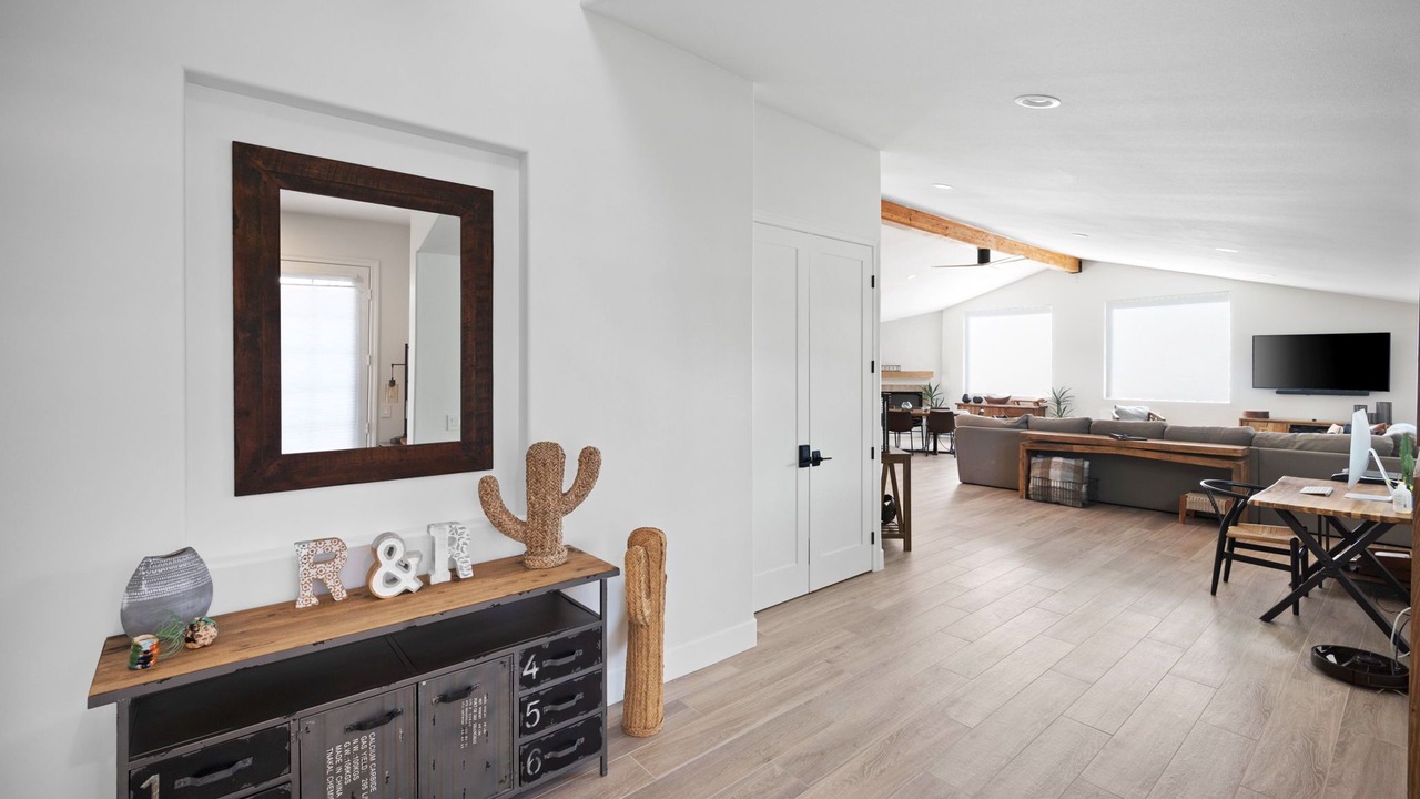 Photo of Livingroom in Desert Club Estates