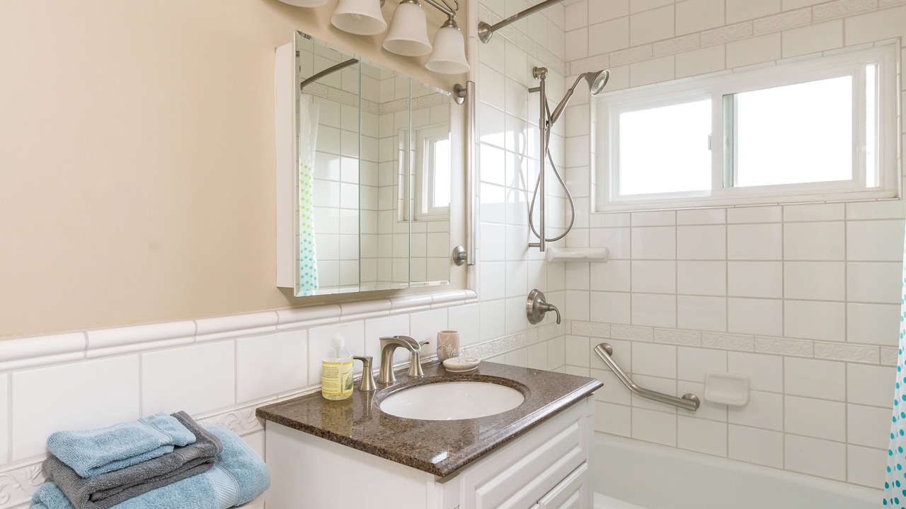 Photo of Bathroom in South Redondo