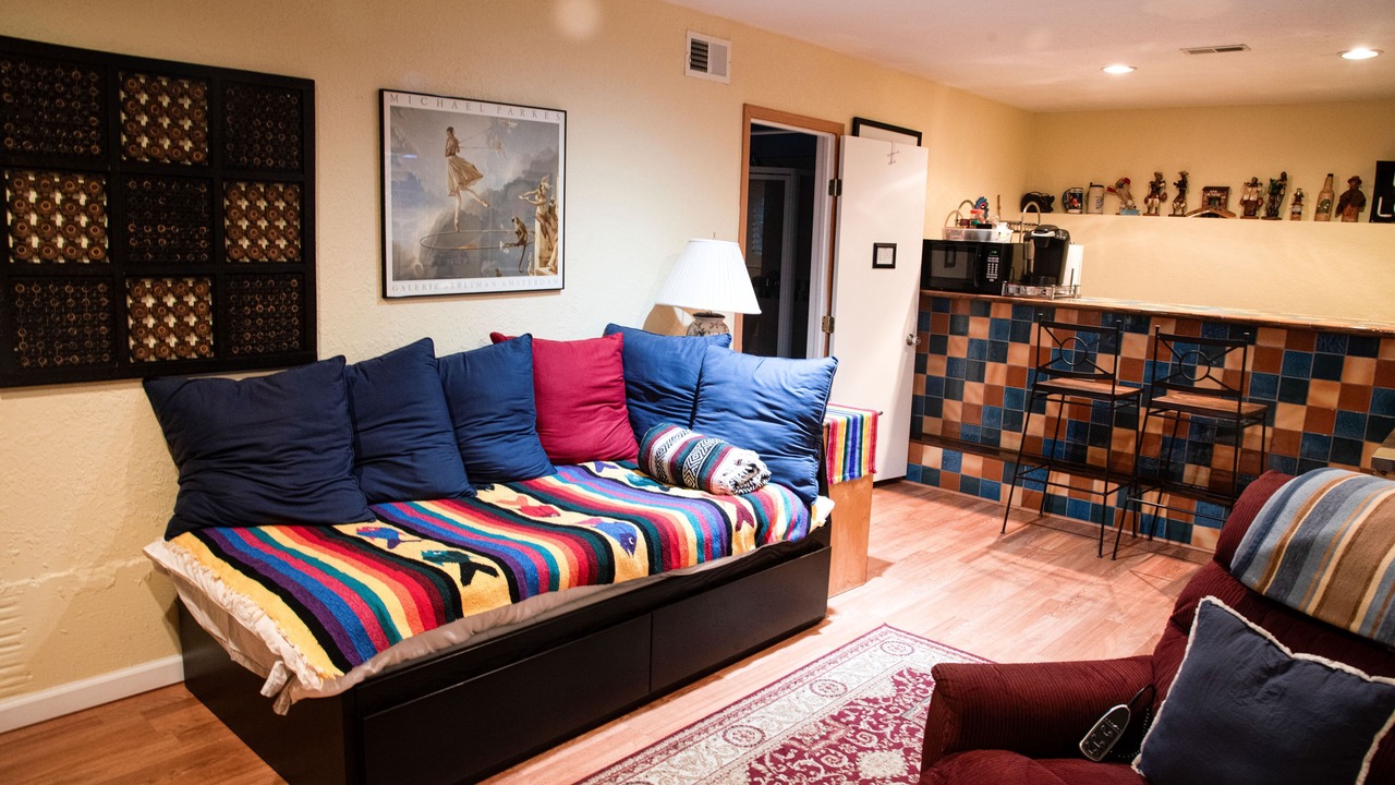 Photo of Livingroom in Leona Heights