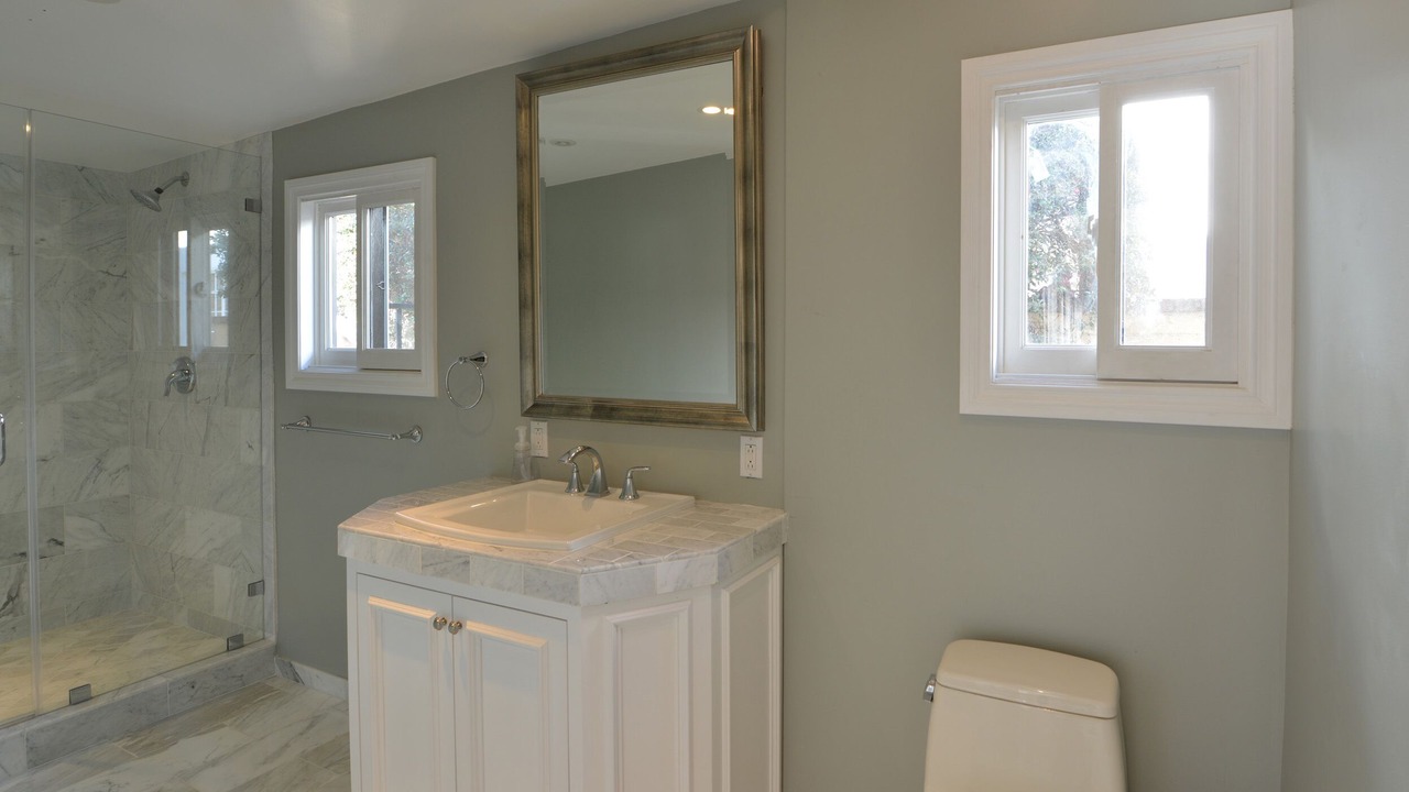 Photo of Bathroom in Los Feliz