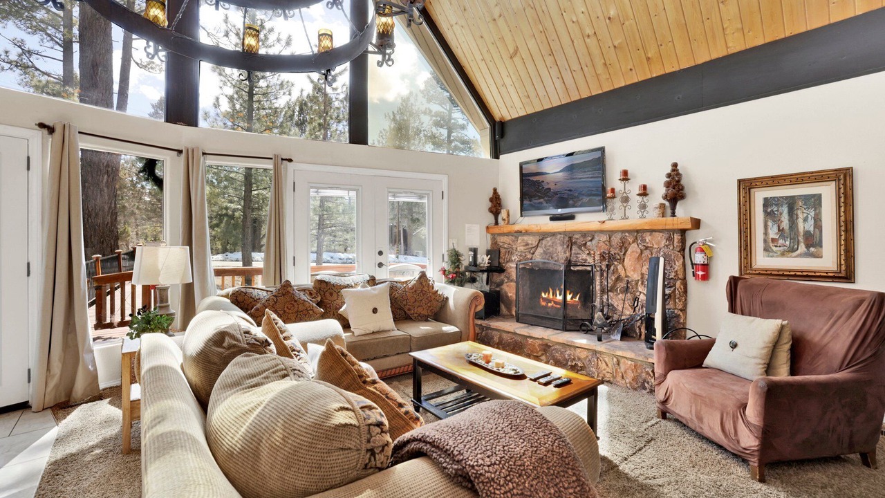 Photo of Livingroom in Fox Farm
