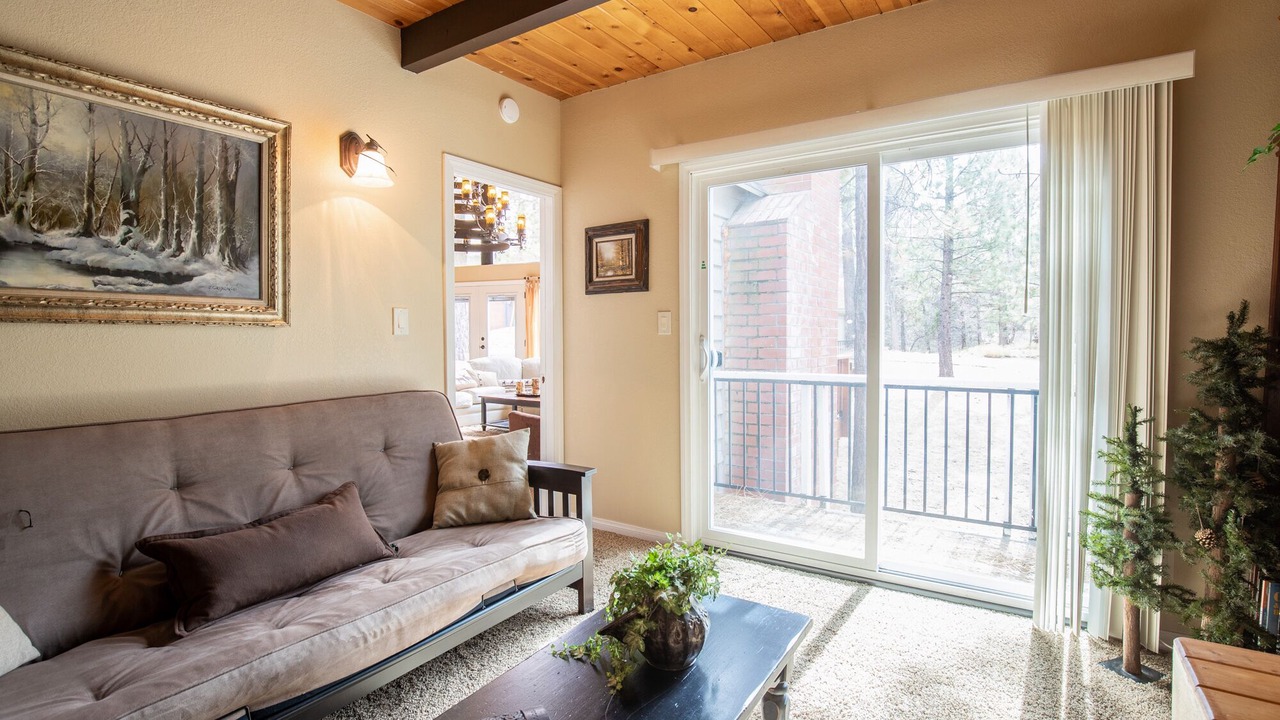 Photo of Livingroom in Fox Farm