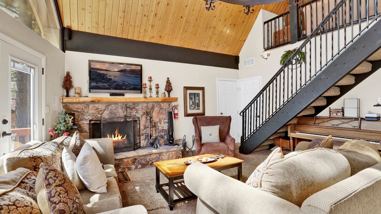 Photo of Livingroom in Fox Farm