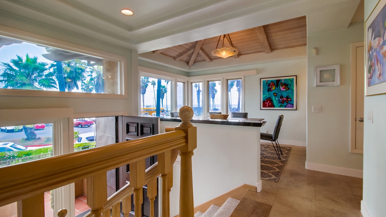 Photo of Bedroom in La Jolla Shores