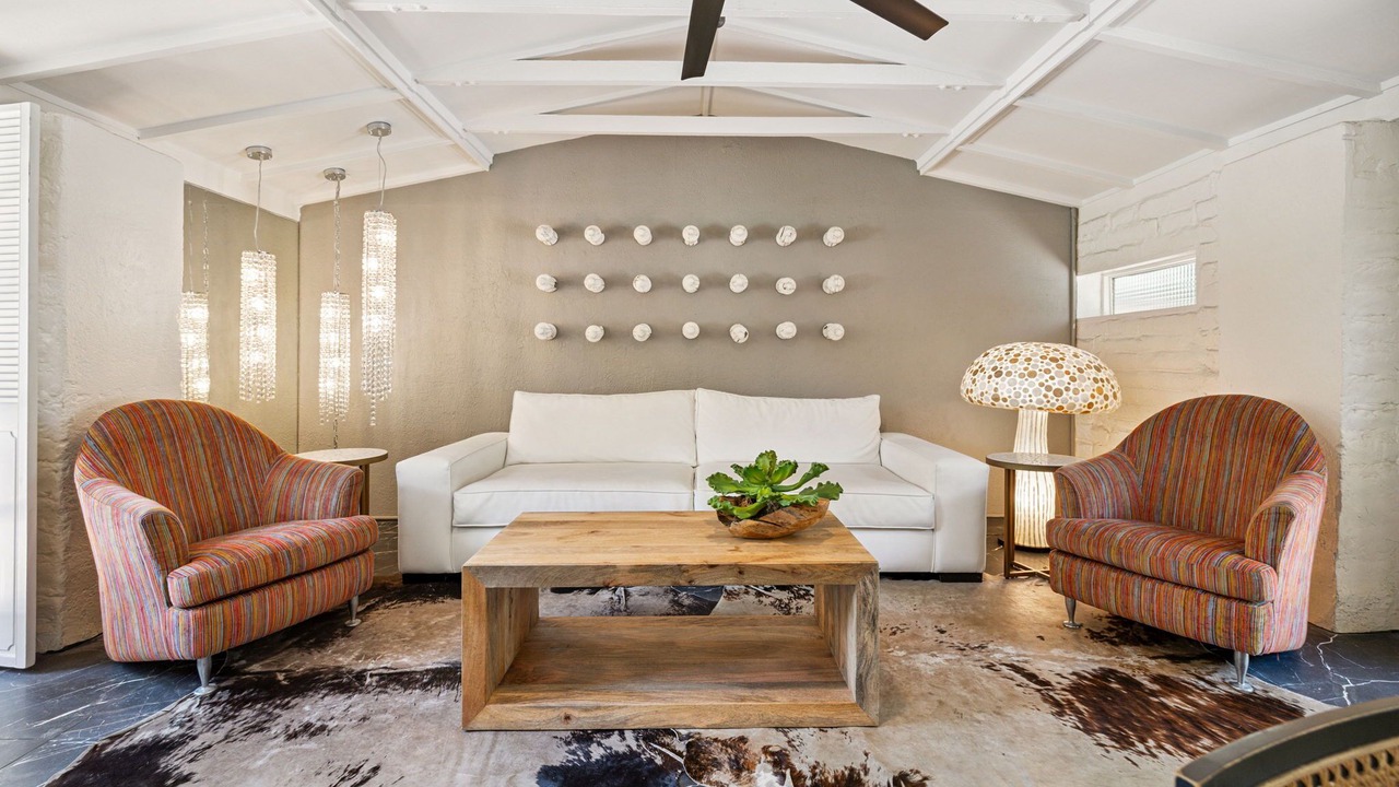 Photo of Livingroom in Tahquitz River Estates