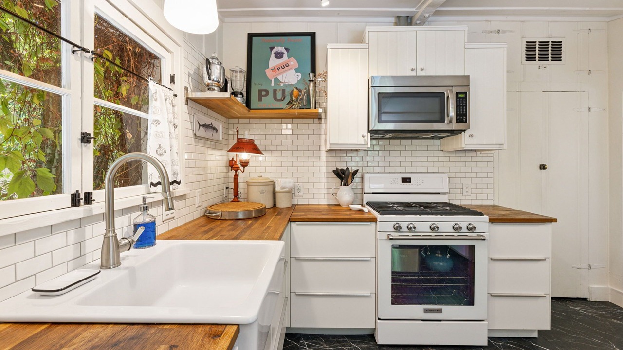 Photo of Kitchen in Tahquitz River Estates