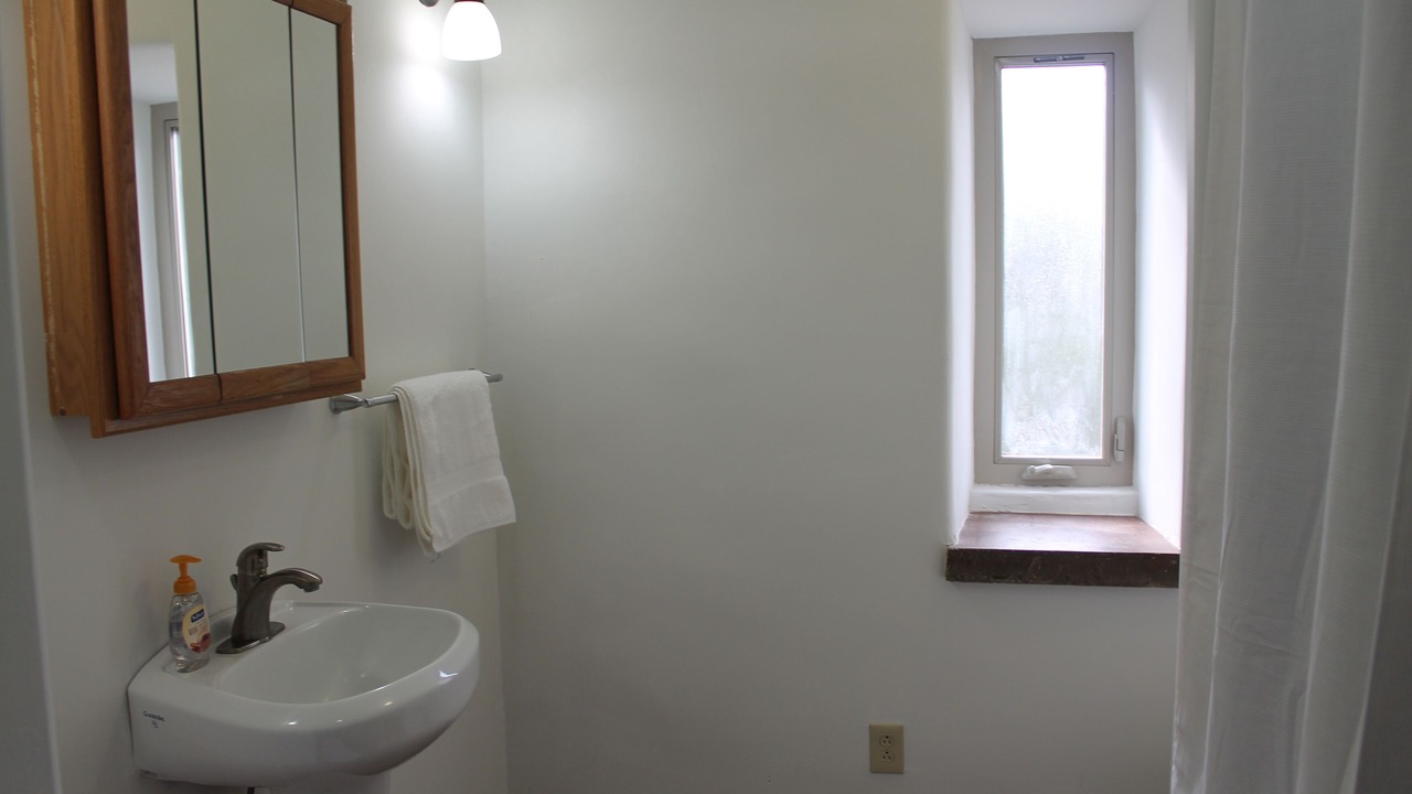 Photo of Bathroom in Pinyon Crest