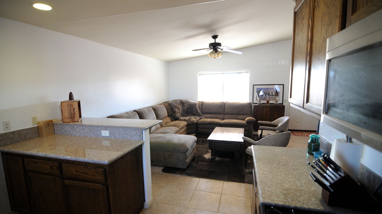 Photo of Livingroom in Landers