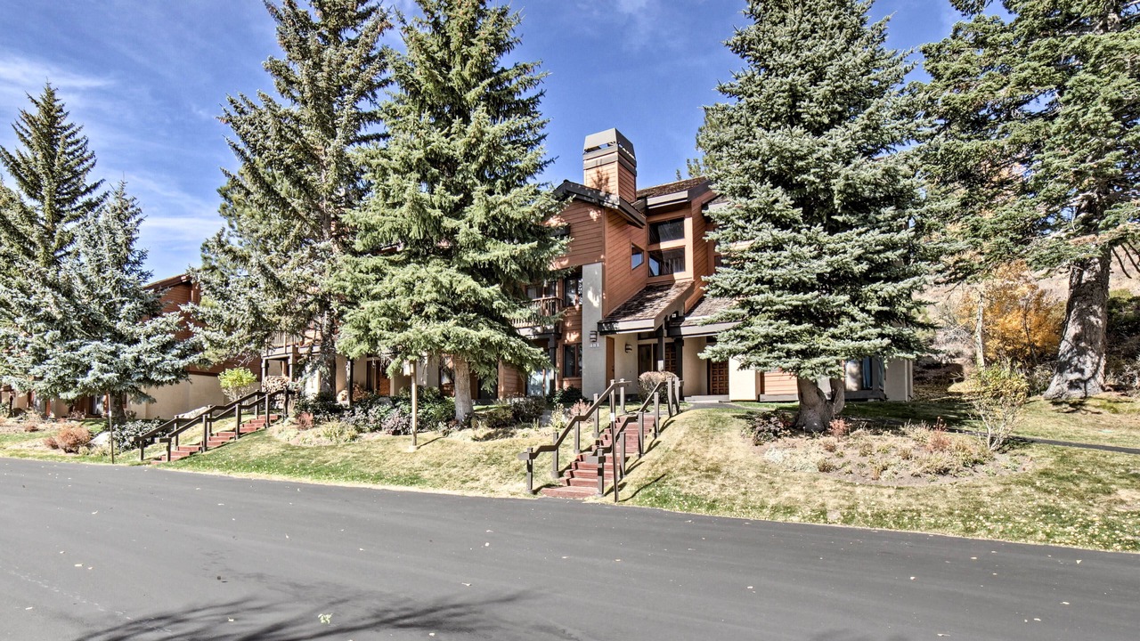 Photo of Outdoor in Mammoth Lakes