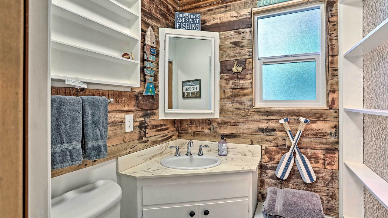 Photo of Bathroom in Cedar Glen