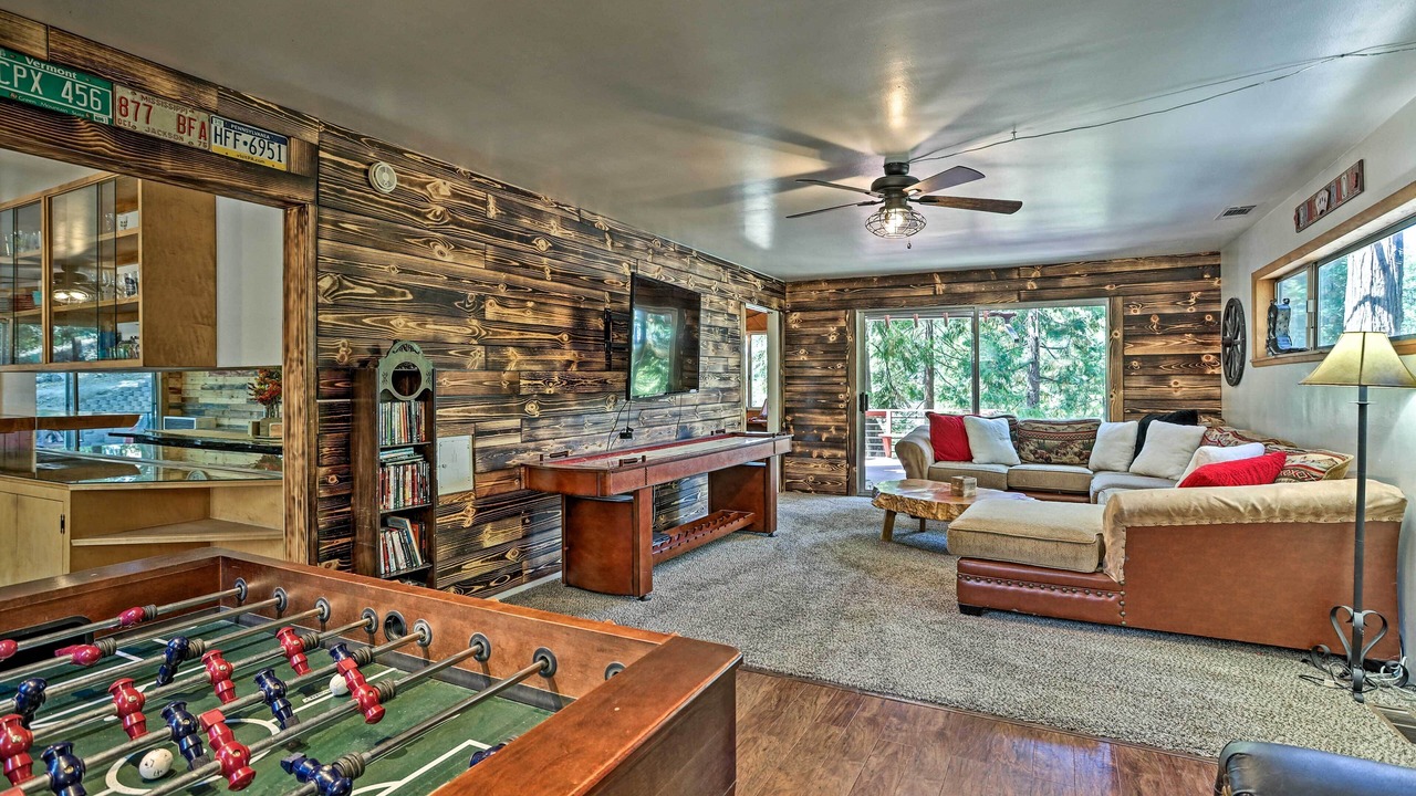 Photo of Bedroom in Cedar Glen