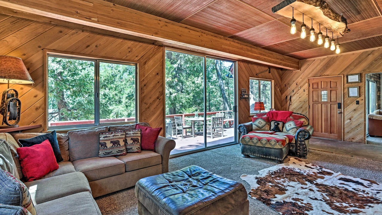 Photo of Bedroom in Cedar Glen