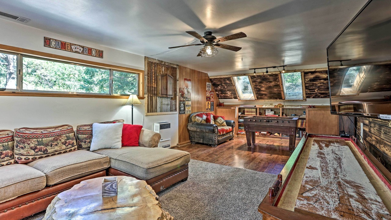 Photo of Bedroom in Cedar Glen