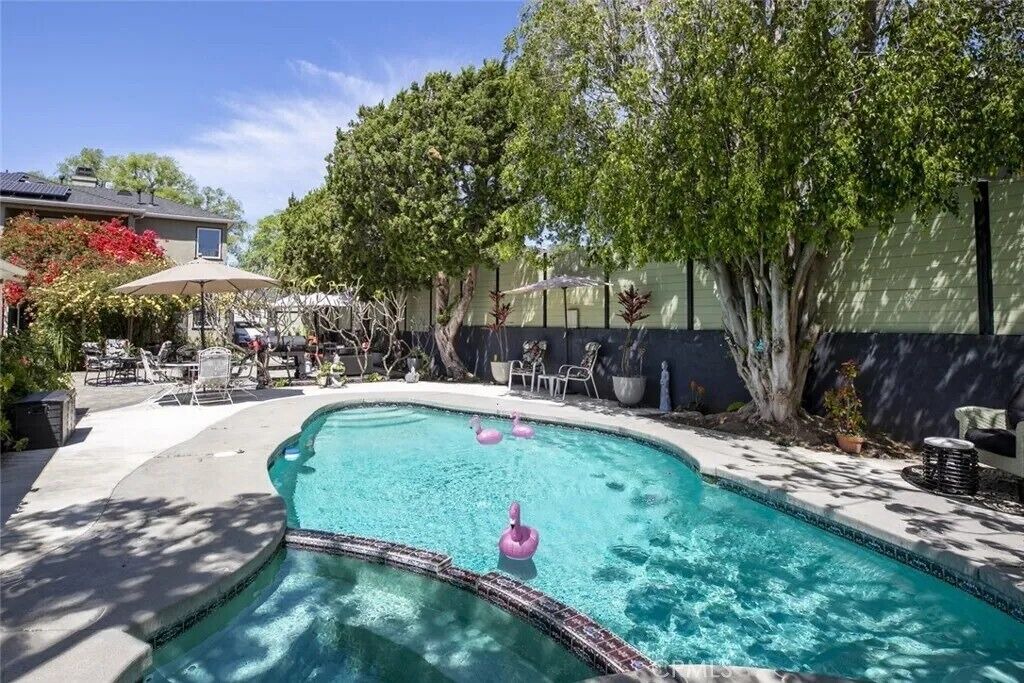 Photo of Outdoor in Burbank