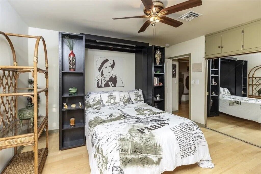 Photo of Bedroom in Burbank