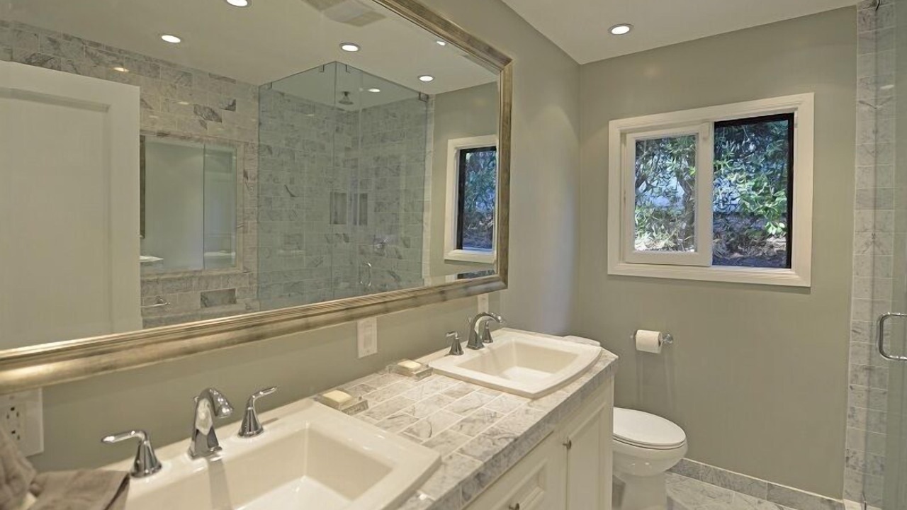 Photo of Bathroom in Los Angeles