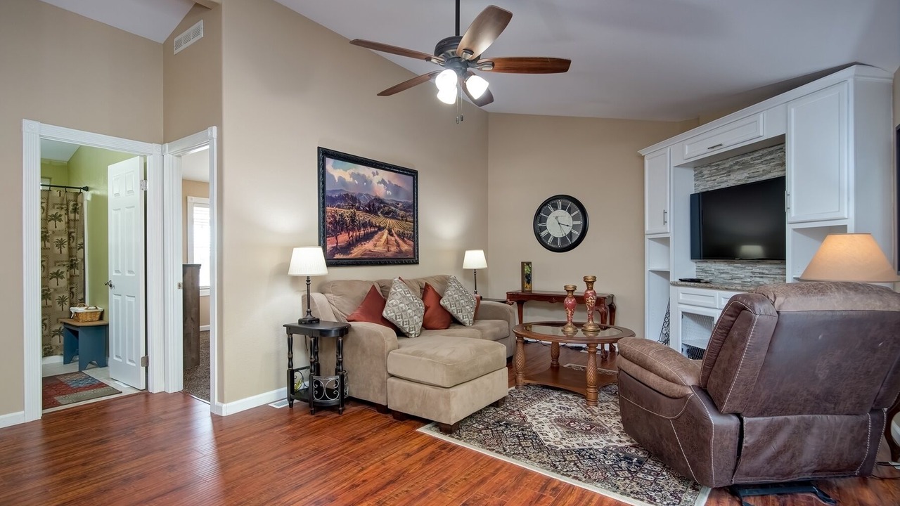 Photo of Livingroom in Temecula