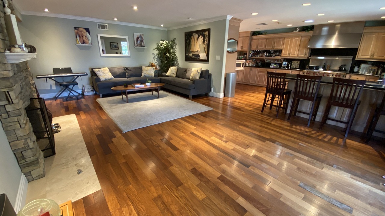 Photo of Livingroom in Fullerton