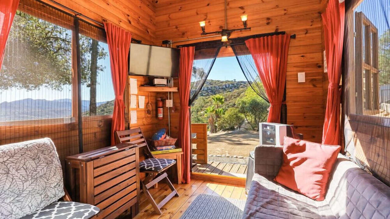Photo of Livingroom in San Diego Country Estates