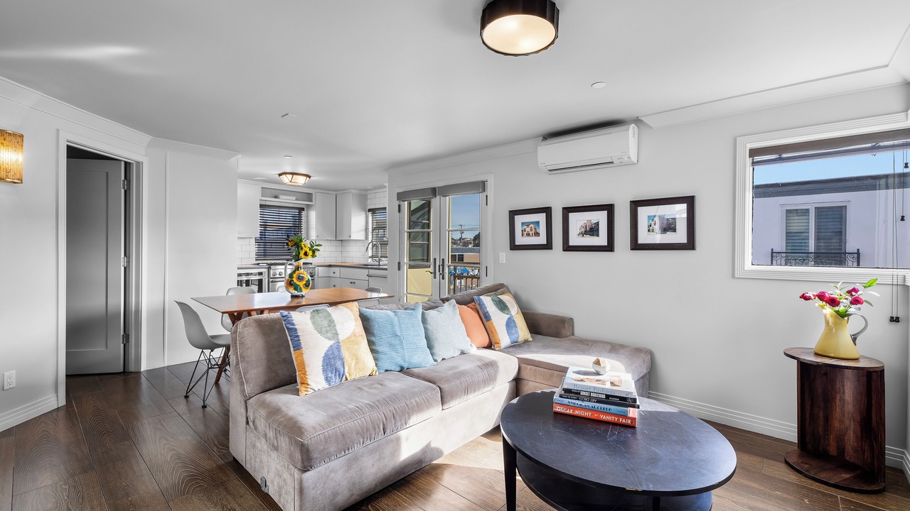 Photo of Livingroom in South Redondo