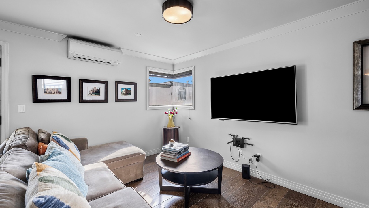 Photo of Livingroom in South Redondo