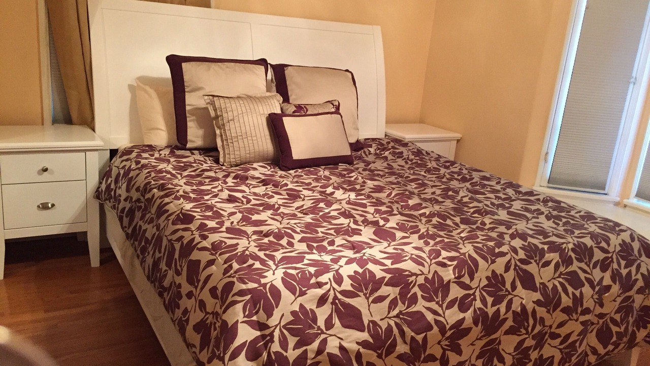 Photo of Bedroom in Sawtelle